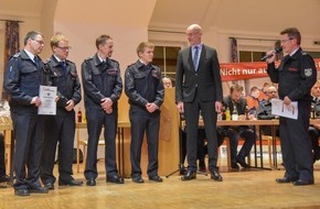 Feuerwehr Lennestadt: FW-OE: Jahresdienstbesprechung der Feuerwehr Lennestadt - Einsätze und Personalstand sind gestiegen