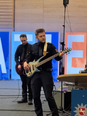 POL-AK NI: 80-jähriges Gründungsjubiläum der Landespolizeischule / Die Wiege moderner, demokratischer polizeilicher Bildungsarbeit steht in Hann. Münden