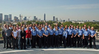 Polizeipräsidium Frankfurt am Main: POL-F: 090805 - 982 Frankfurt: Polizeipräsident Dr. Thiel begrüßt 67 "neue" Kolleginnen und Kollegen für das Polizeipräsidium Frankfurt am Main