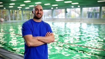 ProSieben: "Wenn ich in der Show auftauche, geht Henssler baden!" Turmspringer Patrick aus Bottrop will Steffen Henssler herausfordern - live auf ProSieben