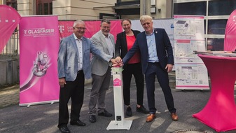 Deutsche Telekom AG: Glasfasernetz steht: Ausbau in Wehlen abgeschlossen