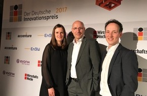 AXA Konzern AG: AXA Deutschland unter den drei innovativsten Großunternehmen / Kölner Versicherer als Finalist für Entwicklung der Begleit-App "WayGuard" beim Deutschen Innovationspreis geehrt