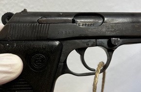 Polizei Wuppertal: POL-W: W/EN Verfolgungsfahrt endet in Schwelm - Drei Personen festgenommen - Gemeinsame Presseerklärung von Staatsanwaltschaft und Polizei Wuppertal