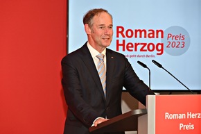 Roman Herzog Preis 2023: Berliner Stiftung für „Treffpunkt Vielfalt“ ausgezeichnet