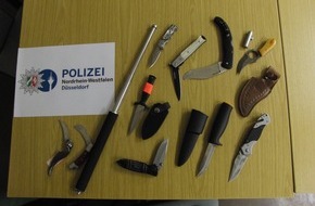 Polizei Düsseldorf: POL-D: Großeinsatz in Düsseldorf-Flingern - Polizei kontrolliert Anfahrt zu "Rocker-Party" - Foto der sichergestellten Gegenstände im Anhang