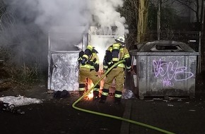 Feuerwehr Herdecke: FW-EN: Zwei Altkleidercontainer in Vollbrand - Feuerwehr verhindert Ausbreitung
