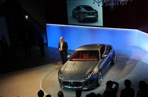 Jaguar Land Rover Deutschland GmbH - Presse Jaguar: IAA-Studie erlebte glanzvolle Enthüllung im Palais Thurn & Taxis / Sternfahrt als Hommage an Jaguars jüngsten Sportwagen (mit Bild)