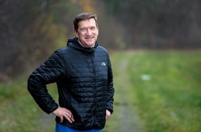 Helios Gesundheit: Thomas Heinzes Erfolgsgeschichte: Nach seiner Tumorerkrankung & einer Muskeltransplantation trainiert er heute für den Triathlon