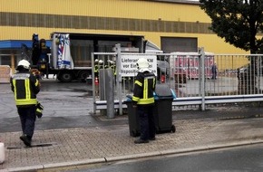 Feuerwehr Gelsenkirchen: FW-GE: Undichter Dieseltank beschäftigt Feuerwehr