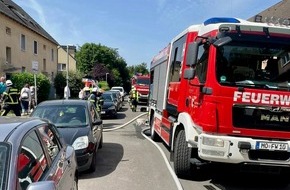 Feuerwehr Moers: FW Moers: Eine Person mit Brandverletzungen, 2 Personen mit Rauchgasvergiftung nach Wohnungsbrand in Moers-Eick