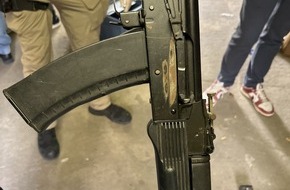 Zollfahndungsamt Frankfurt am Main: ZOLL-F: Koordinierter Schlag gegen Drogen- und Waffenhändler - mehrere Mitglieder zweier deutschlandweit agierender Tätergruppierungen aus dem Bereich der Organisierten Kriminalität festgenommen