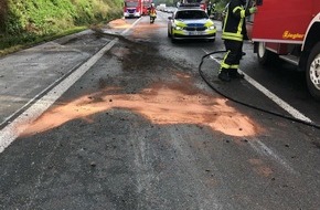 Polizei Münster: POL-MS: Lkw umgekippt auf der Autobahn 1 - Fahrer schwer verletzt