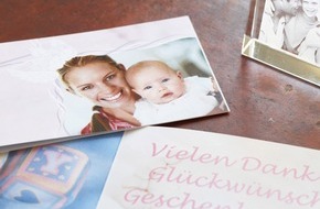 CEWE Stiftung & Co. KGaA: Neue Foto-Highlights von CeWe Color - Mit glänzenden Fotokalendern und Grußkarten zu Weihnachten überraschen