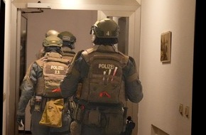Polizeiinspektion Osnabr&uuml;ck: POL-OS: Osnabr&uuml;ck/Lienen/Hamm: Polizei legt mutma&szlig;liches Netzwerk f&uuml;r Pr&uuml;fungen durch Stellvertreter offen - Gemeinsame Presseerkl&auml;rung von Polizei und Staatsanwaltschaft Osnabr&uuml;ck