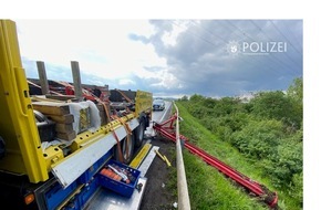 Polizeidirektion Neustadt/Weinstraße: POL-PDNW: Polizeiautobahnstation Ruchheim: LKW verliert Traverse auf Autobahn