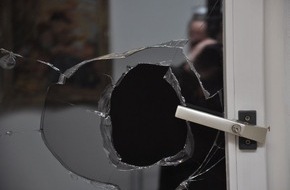 Polizei Mettmann: POL-ME: Einbrüche aus dem Kreisgebiet - Mettmann/Erkrath - 2501112