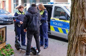 Polizei G&uuml;tersloh: POL-GT: Polizei kontrolliert E-Scooter- und Radfahrende in der Innenstadt