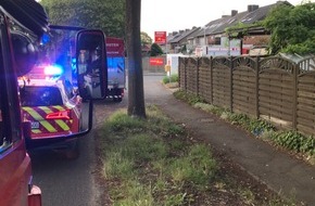 Feuerwehr Schermbeck: FW-Schermbeck: Dachstuhlbrand in Dorsten