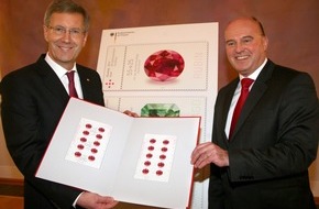 BAGFW e.V.: Wohlfahrtsmarken im Schloss Bellevue übergeben (mit Bild)