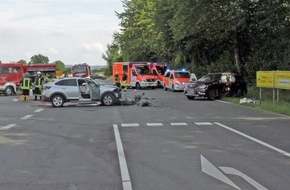 Kreispolizeibehörde Höxter: POL-HX: Drei Verletzte bei Unfall