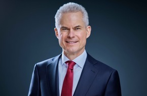 Porsche Consulting GmbH: "Deutschen Unternehmen fällt das Neue Denken schwer" / Managementberater Eberhard Weiblen sieht Nachholbedarf bei Digitalisierung und neuen Technologien