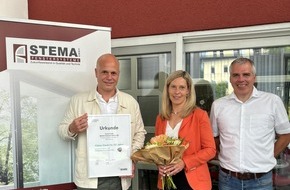 REHAU Industries SE & Co. KG: REHAU Window Solutions und STEMA GmbH Fenstersysteme feiern 30 Jahre erfolgreiche Partnerschaft