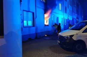 Feuerwehr Dortmund: FW-DO: 23.03.2022 - FEUER IN DER NÖRDLICHEN INNENSTADT Zwei Wohnungen nach Feuer unbewohnbar