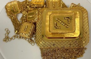 Hauptzollamt Itzehoe: HZA-IZ: Zoll stellt Goldschmuck im Wert von 15.000,- Euro am Flughafen Hamburg sicher / Zwei Zöllner entdecken Goldschmuck bei sozialleistungsbeziehender Frau