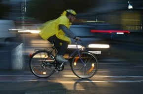 Deutscher Verkehrssicherheitsrat e.V.: Sehen und gesehen werden bei Dunkelheit