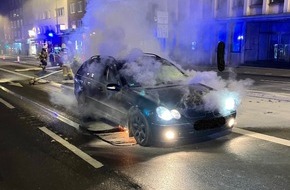 Polizei Aachen: POL-AC: PKW gerät während der Fahrt in Brand