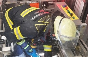 Feuerwehr München: FW-M: Schon wieder Personen im Aufzug eingeschlossen (Haidhausen)