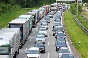 ADAC Hessen-Thüringen e.V.: Der Frühling bringt volle Straßen / Auf diesen Strecken kann es zu Ferienbeginn voll werden