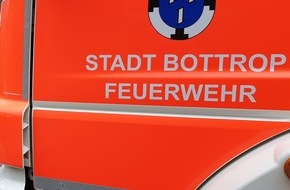 Feuerwehr Bottrop: FW-BOT: Verkehrsunfall auf der A42 Bottroper Feuerwehr unterstützt in Oberhausen