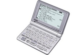 CASIO Europe GmbH: Regina linguarum - Latein, die Königin der Sprachen / Sprachenlernen leicht gemacht für Schule und Studium: Neues elektronisches Wörterbuch EW-G500 von CASIO für Deutsch, Englisch, Französisch und Latein
