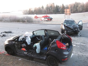 KFV-CW: Schwerverletzter mit Hubschrauber in Klink gefolgen
Schwerer Verkehrsunfall in Nagold