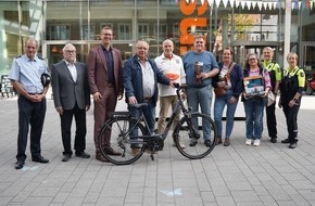 Polizei Coesfeld: POL-COE: D&uuml;lmen, einsA/ Gl&uuml;ckliche Gewinner