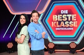 KiKA - Der Kinderkanal ARD/ZDF: "Die beste Klasse Deutschlands": Wochenshows starten am 26. April 2024 bei KiKA / Welche Schulklassen quizzen sich ins Superfinale der Frühjahrsstaffel?