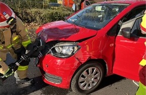 Polizei Mettmann: POL-ME: Vier Verletzte und ein hoher Sachschaden bei Auffahrunfall - Monheim am Rhein - 2411070