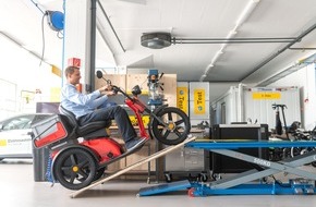 Touring Club Schweiz/Suisse/Svizzero - TCS: Les véhicules électriques pour personnes âgées ou à mobilité réduite testés par le TCS