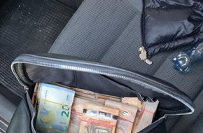 Hauptzollamt Bielefeld: HZA-BI: Bargeldschmuggel aufgedeckt Zöllner*innen stellen 192.900 EUR auf der A 44 bei Anröchte sicher