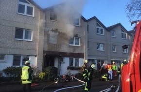 Feuerwehr Erkrath: FW-Erkrath: Brand in einem Einfamilienhaus mit Menschenrettung