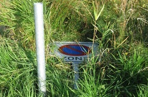 Polizeidirektion Flensburg: POL-FL: Dagebüll (NF) - Vandalismus in Hafennähe: Säge gegen Haltverbote, Zeugen gesucht