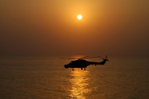 Deutsche Marine - Bilder der Woche: Marinehubschrauber vom Typ &quot;Sea Lynx&quot; schrecken auch Piraten ab