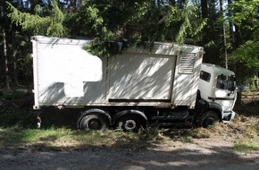 Polizei Korbach: POL-KB: Allendorf-Osterfeld/Hallenberg - LKW gestohlen und beschädigt bei Hallenberg aufgefunden