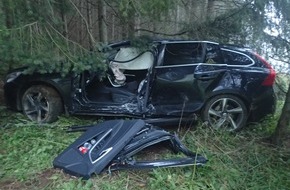 Polizeidirektion Bad Kreuznach: POL-PDKH: Verkehrsunfall mit schwer verletzter Person - Zeugen gesucht