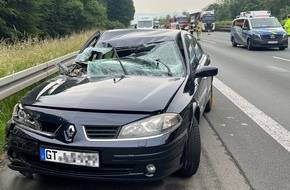Polizei Bielefeld: POL-BI: Unfall auf A 44 - Pkw-Fahrer soll &uuml;berm&uuml;det gewesen sein
