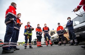 Malteser in Deutschland: Hochwasser: Malteser unterstützen langfristig durch Trauma-Aufarbeitung und Aufbau-Beratung/"Wir helfen den Schrecken und materiellen Verlust zu lindern" - Soforthilfen nach der Hochwasserkatastrophe