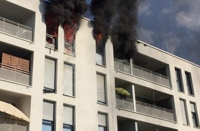 Feuerwehr München: FW-M: Mann stirbt bei Zimmerbrand (Obersendling)