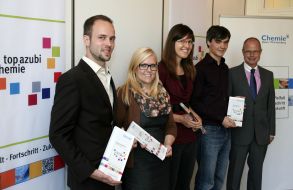 Arbeitgeberverband Chemie Baden-Württemberg e.V.: Auszeichnung "top azubi chemie 2012" vergeben: Baden-württembergischer Chemie-Nachwuchs für besondere Leistungen und Engagement ausgezeichnet (BILD)