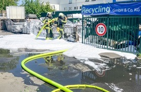 Feuerwehr Bochum: FW-BO: Brennender Schrott bei einem Recycling-Betrieb in Wattenscheid